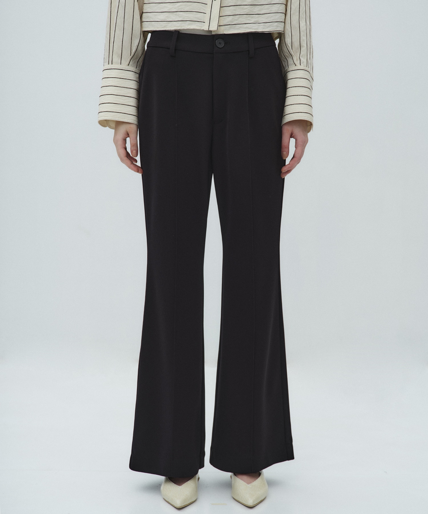 ストレッチハイライズフレアパンツ