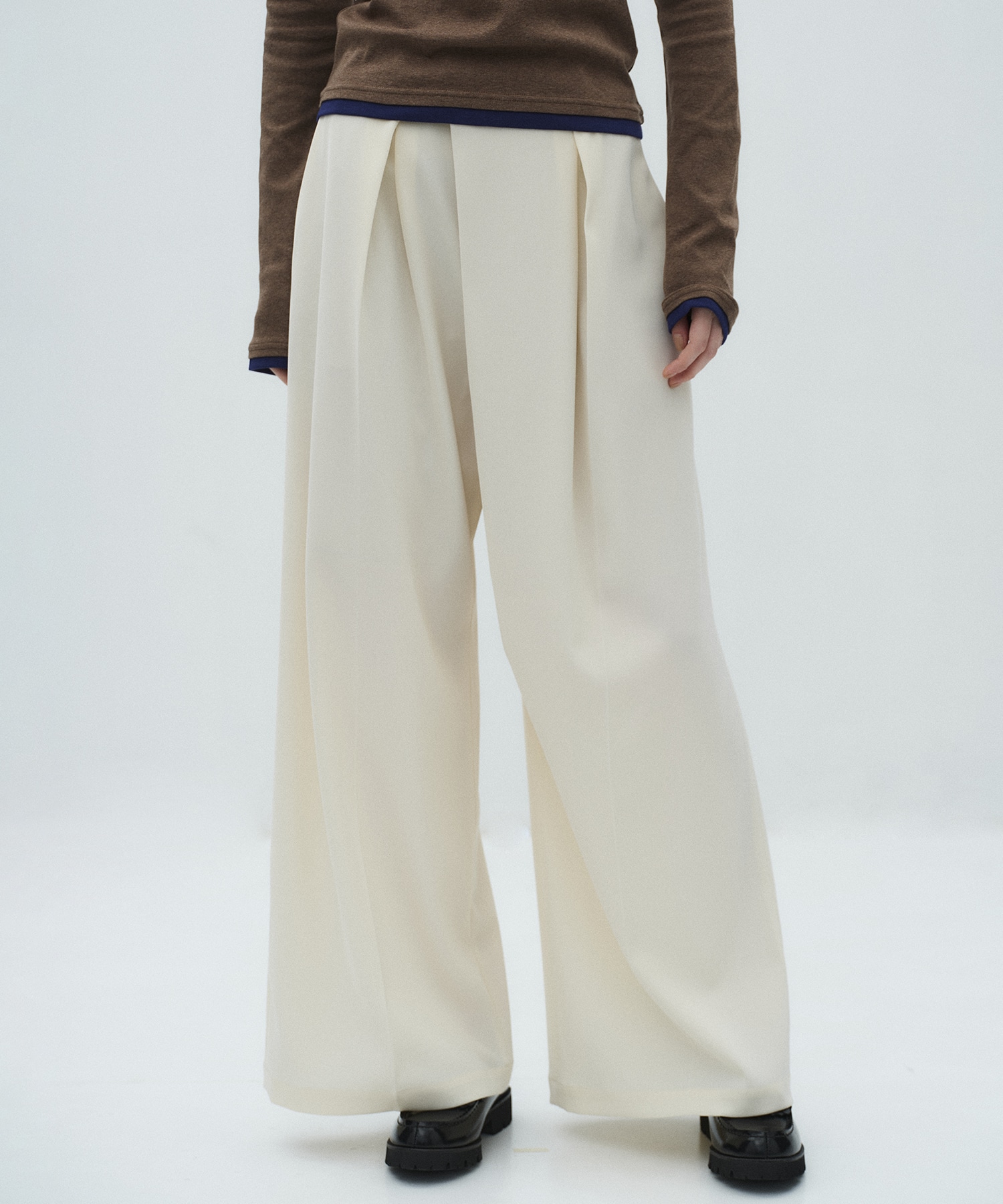 シルキーツイルアシメタックパンツ