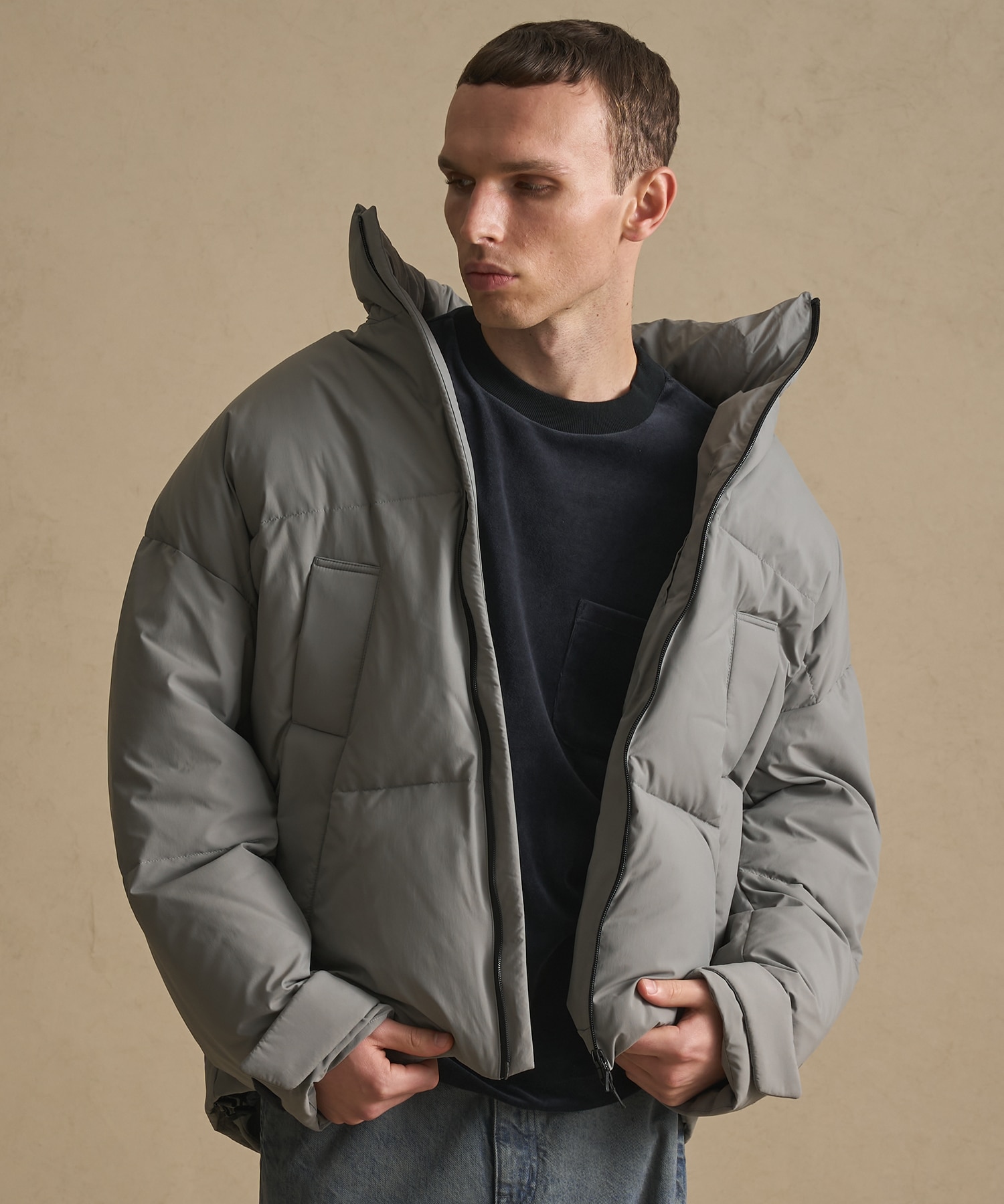 【新品】BIDI BADU ビディバドゥ テック フード付きダウンジャケット L 新品】BIDI BADU ビディバドゥ テック フード付きダウン