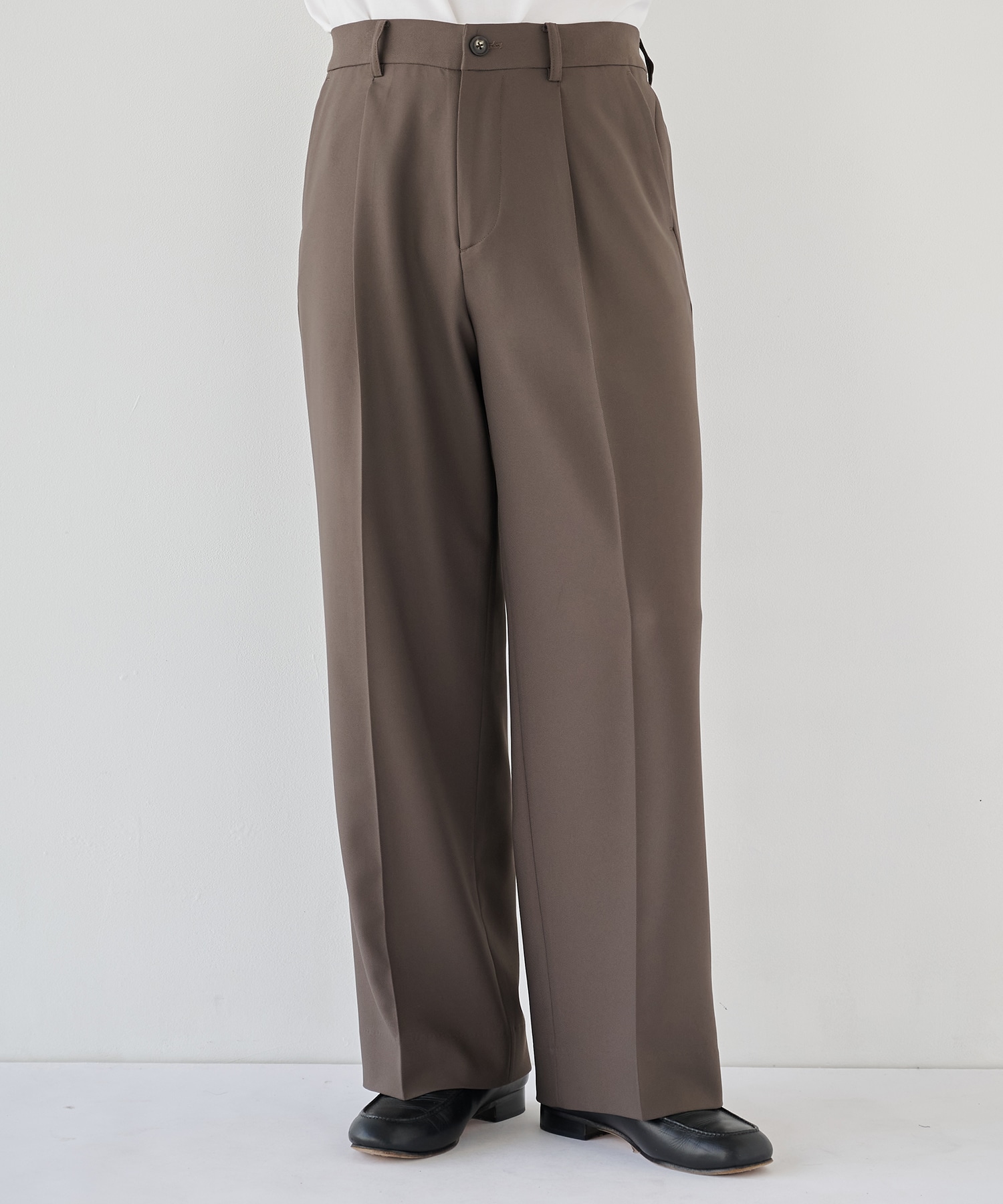【WEB限定】GRツイルエバークリースストレートスラックス