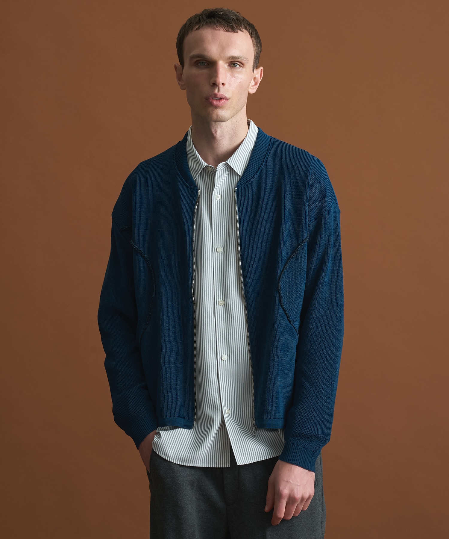 カーブラインアゼニットブルゾン