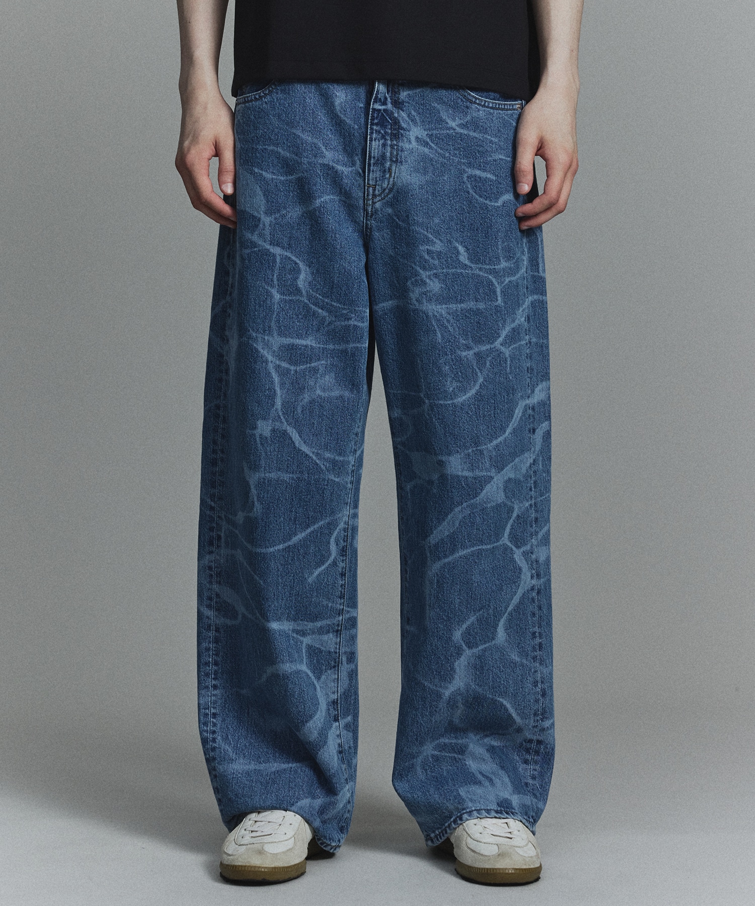 PUBLIC DENIM ART SEA