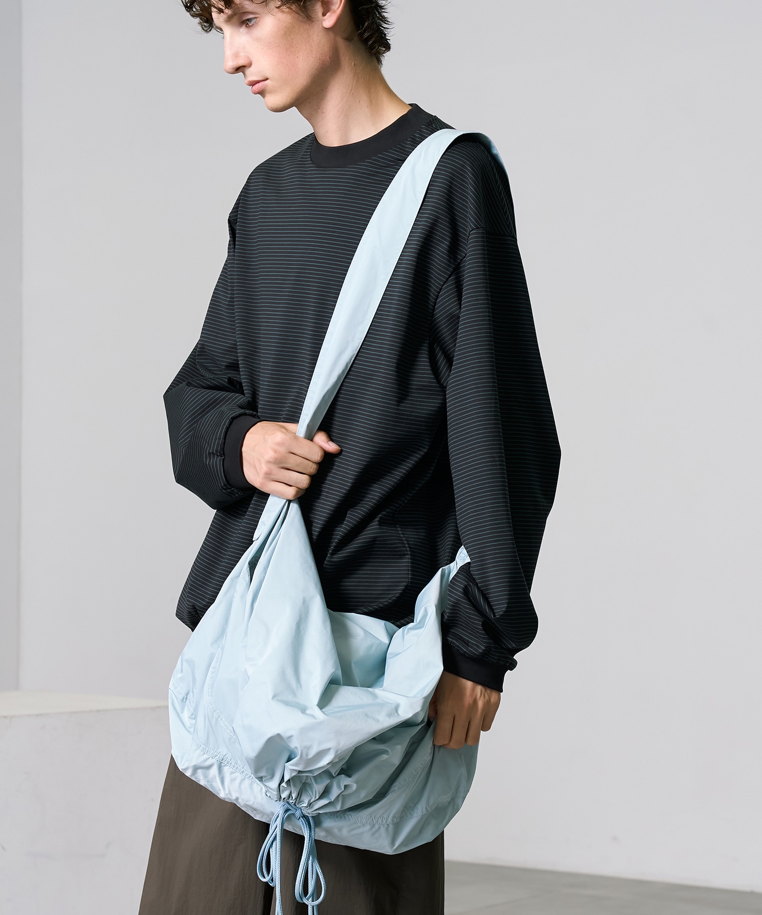 NAPRON/SHIOTA 折ショルダーL