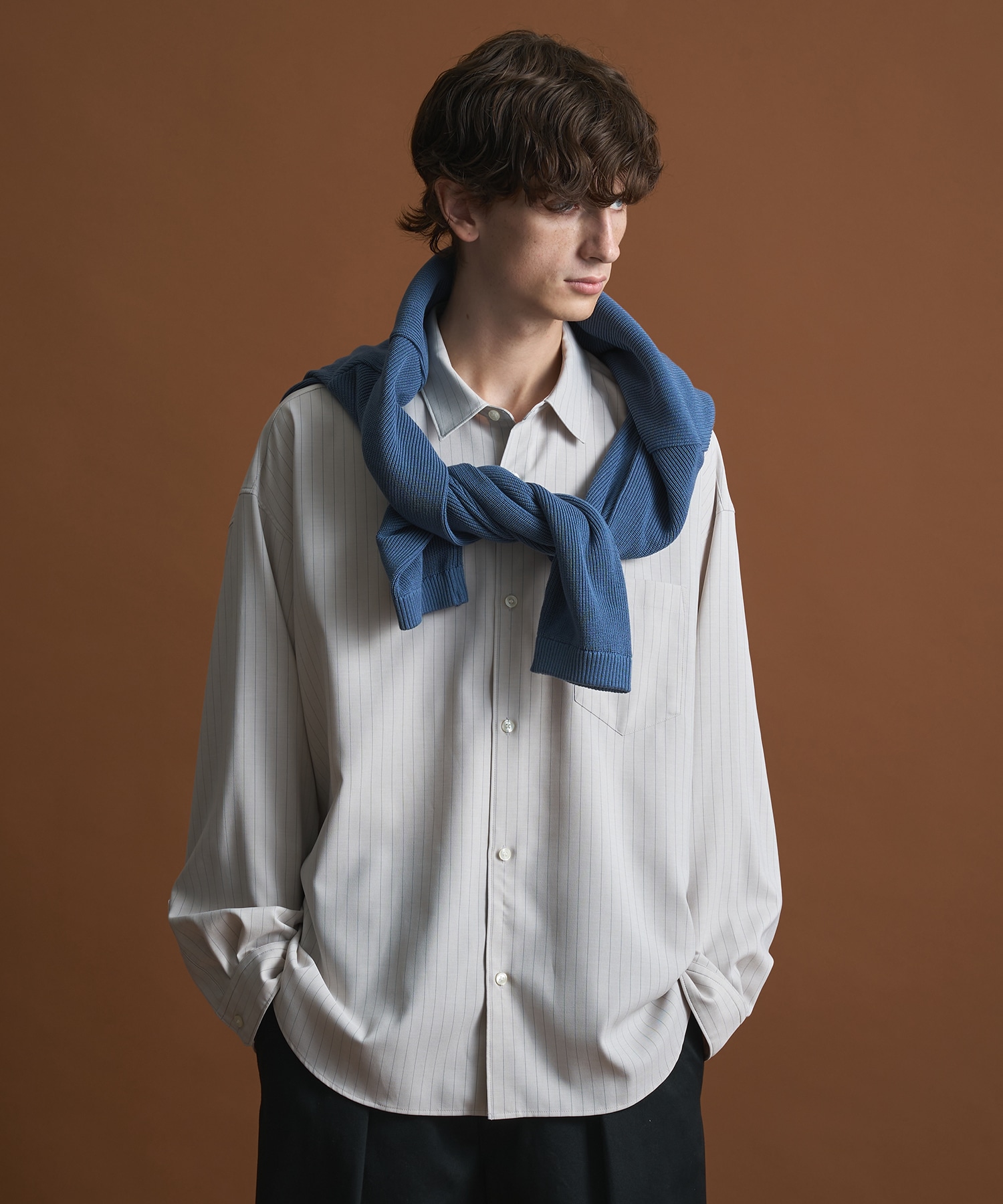 コンフォートリラックスレギュラーシャツ