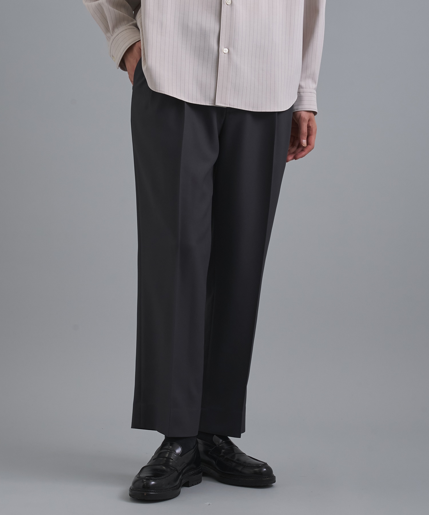 GRツイルエバークリーステーパードスラックス