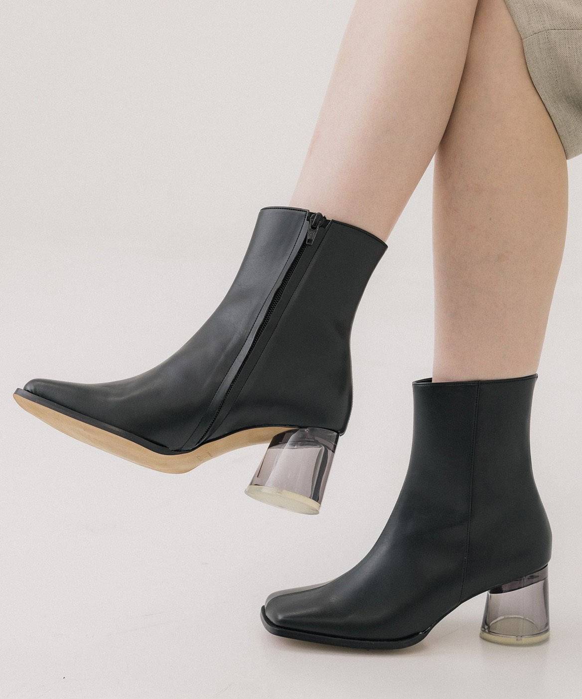 アシメスクエアショートブーツ