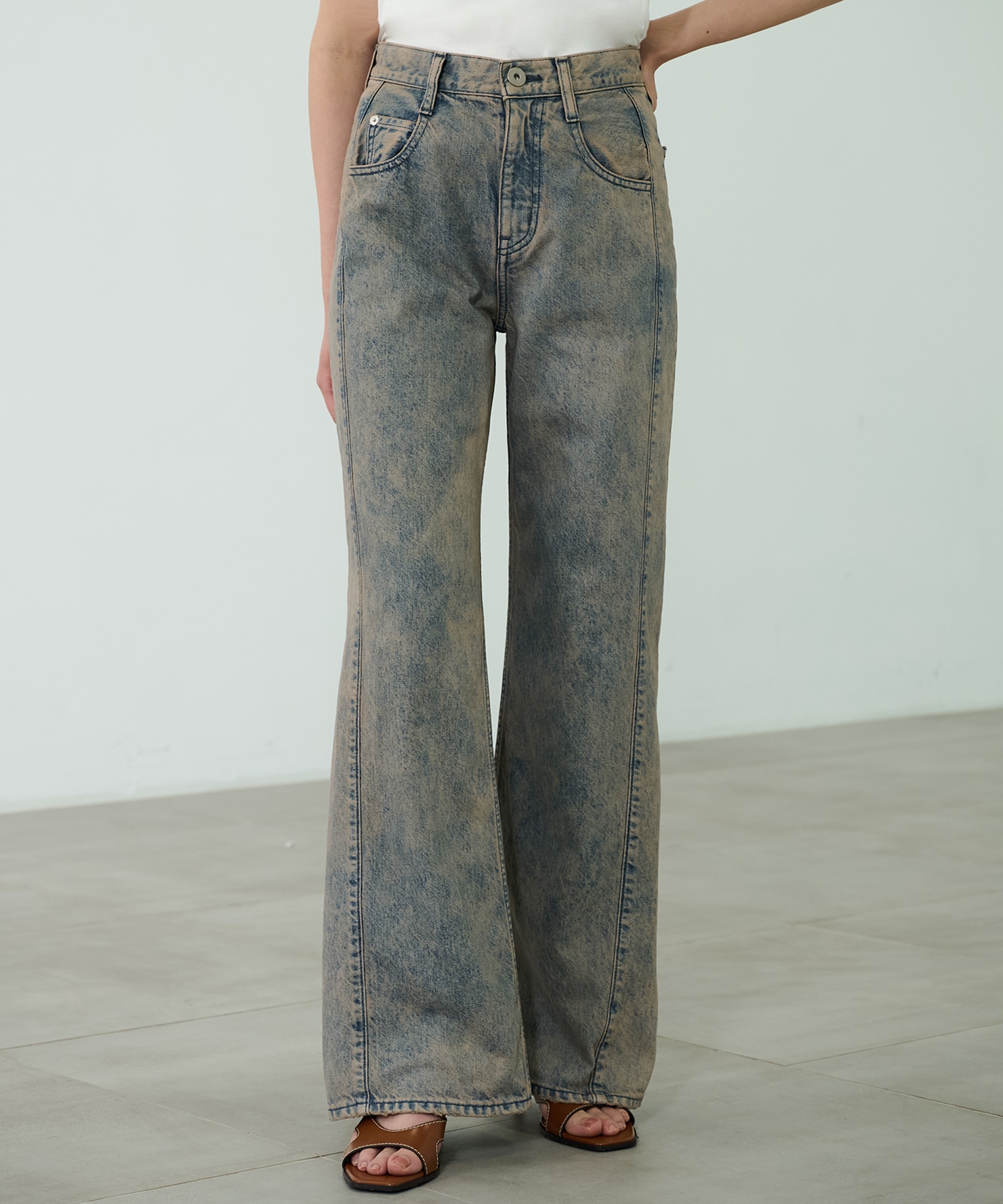 PUBLIC DENIM MULTI RELAX フレアデニム　デニム PUBLIC TOKYO（パブリックトウキョウ）の「PUBLIC DENIM