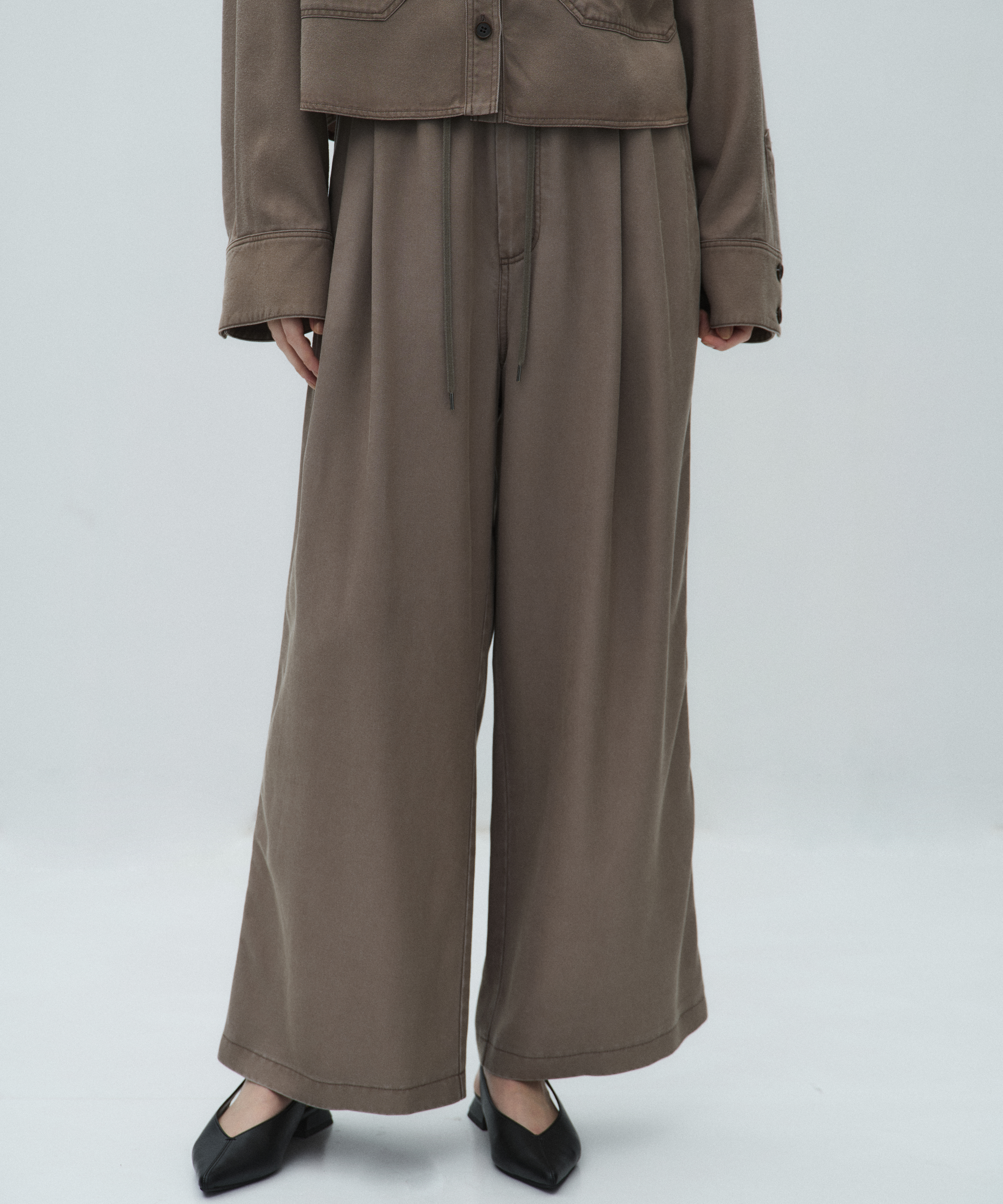 フルイドワイドイージーパンツ