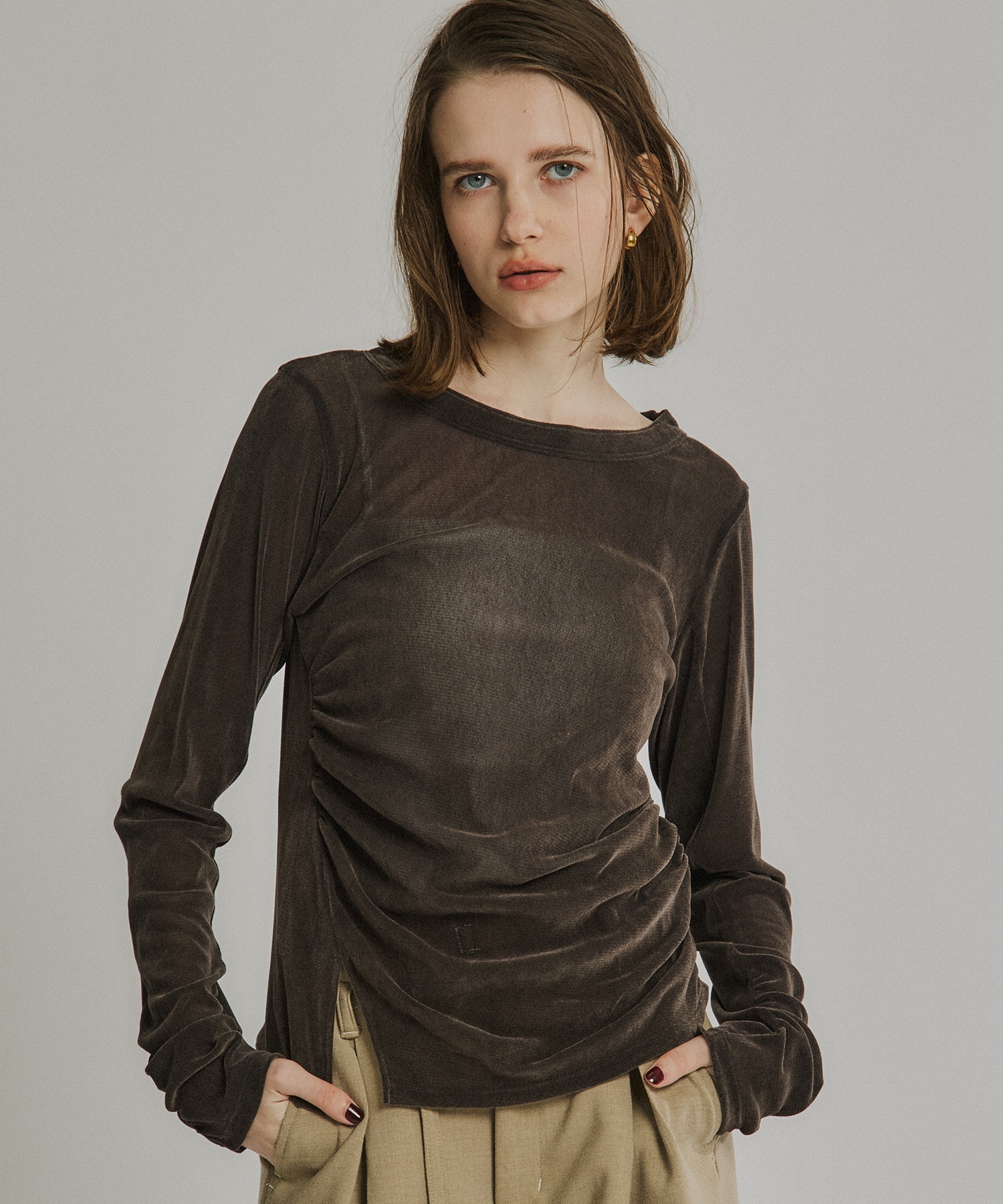 シャーリングベロアチュールスリットTOP