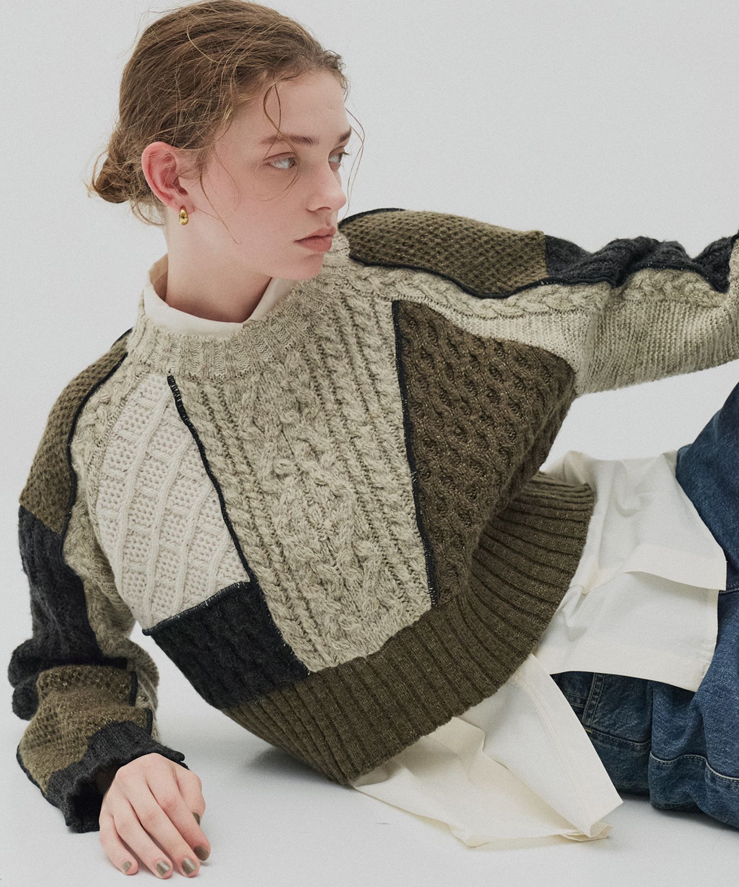 ケーブルパッチワークニット