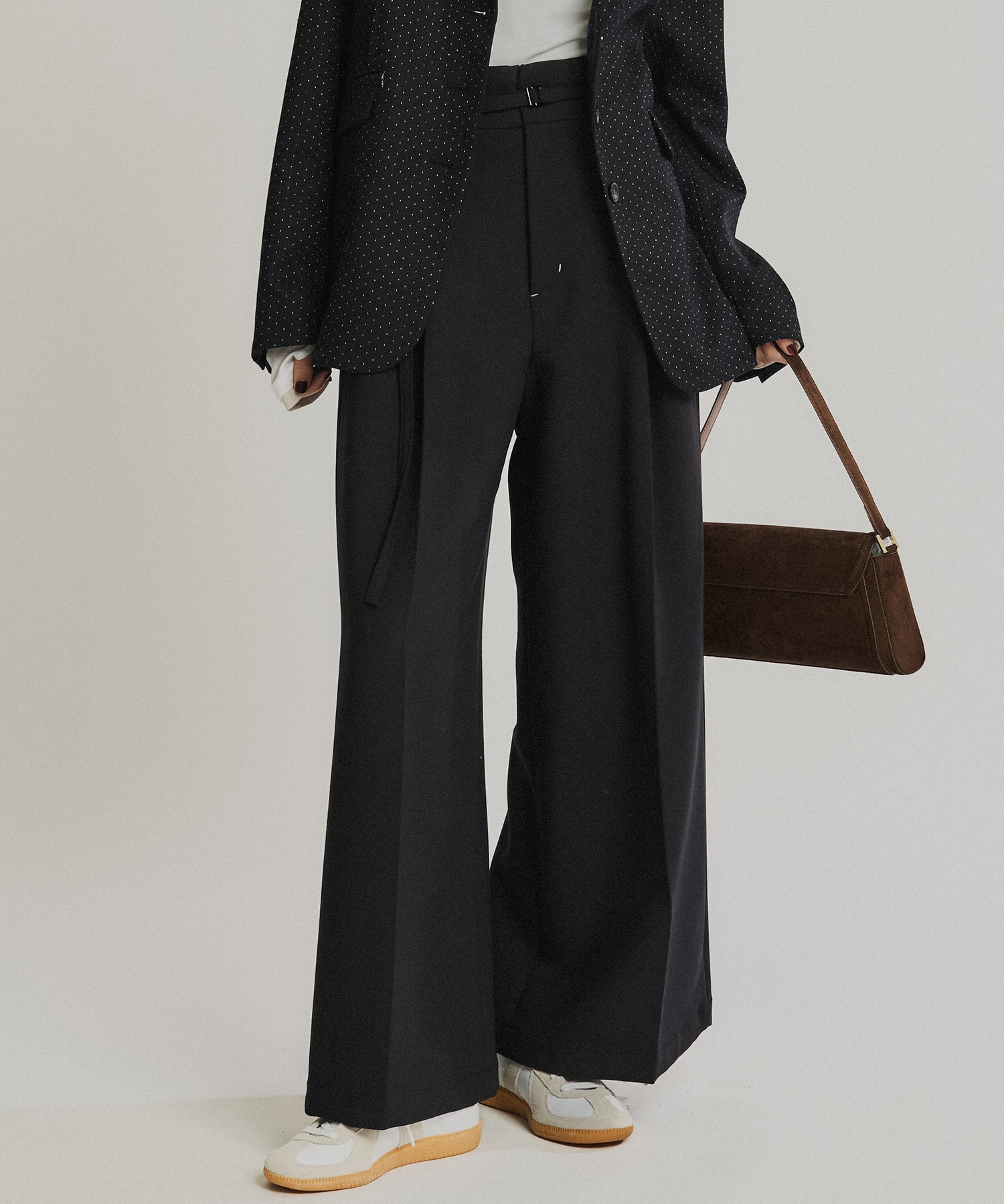 ダブルクロスボックスプリーツパンツ