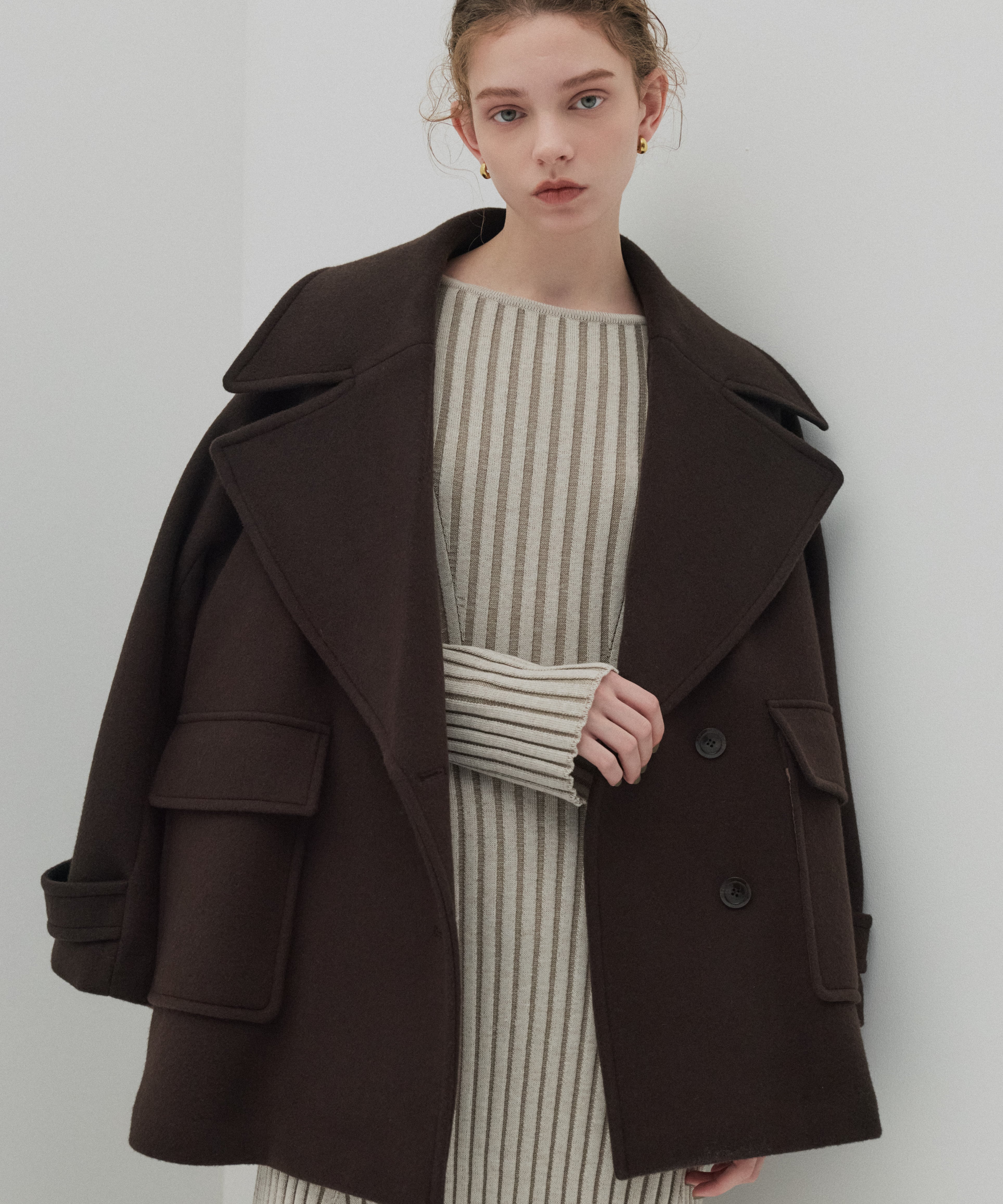 ワイドラペルコート