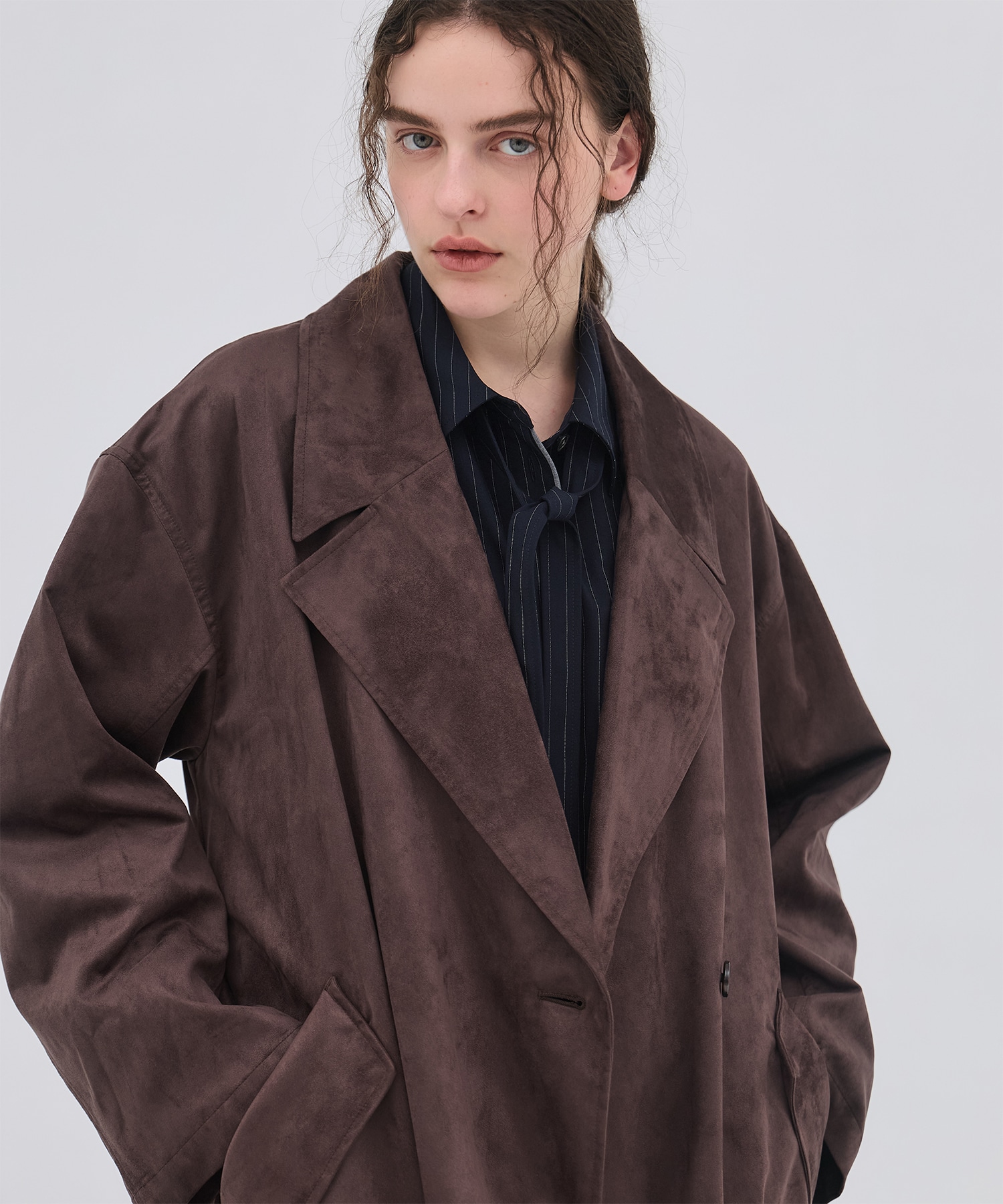 スエードトレンチコート