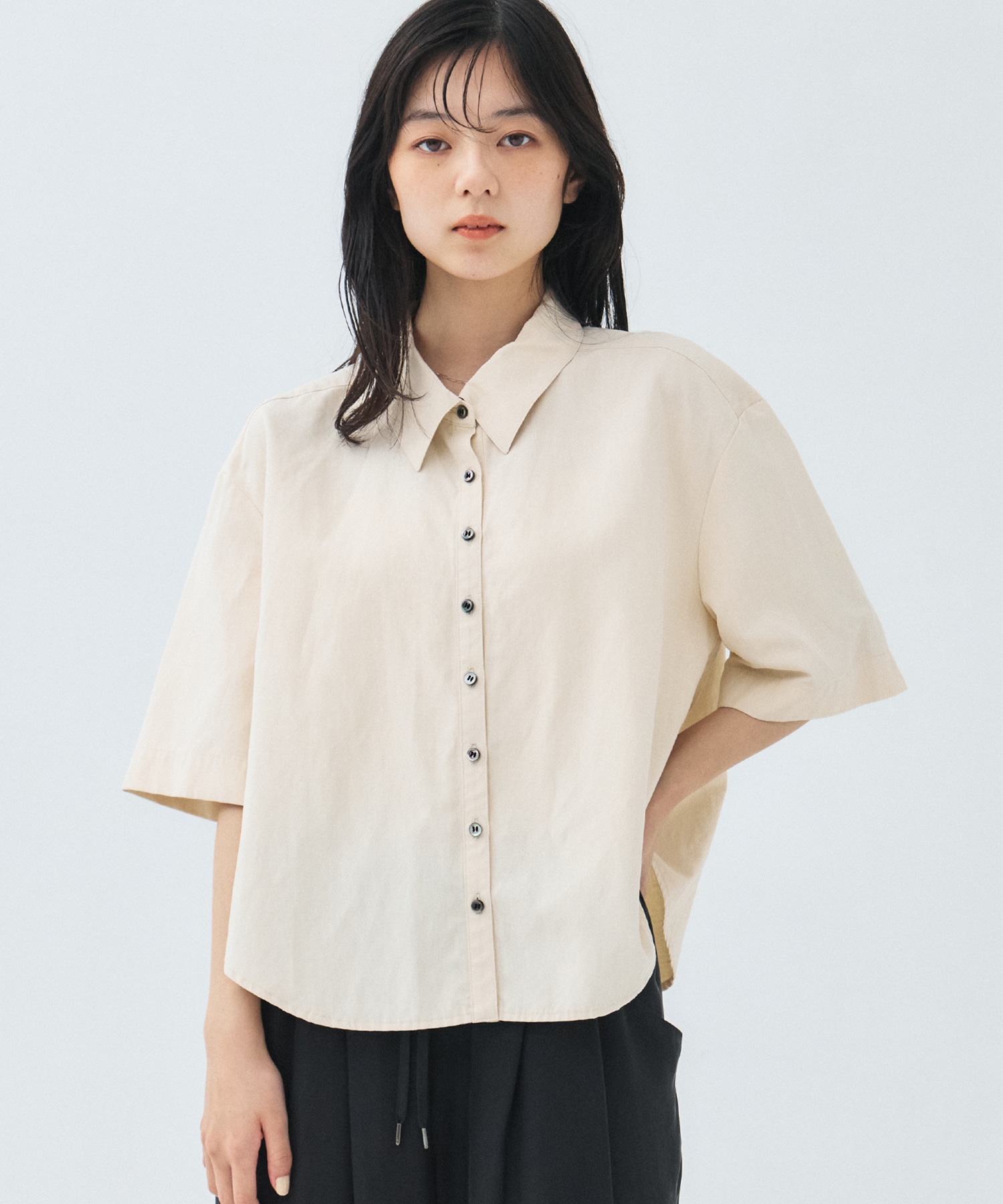 リネンレーヨンミドルスリーブシャツ