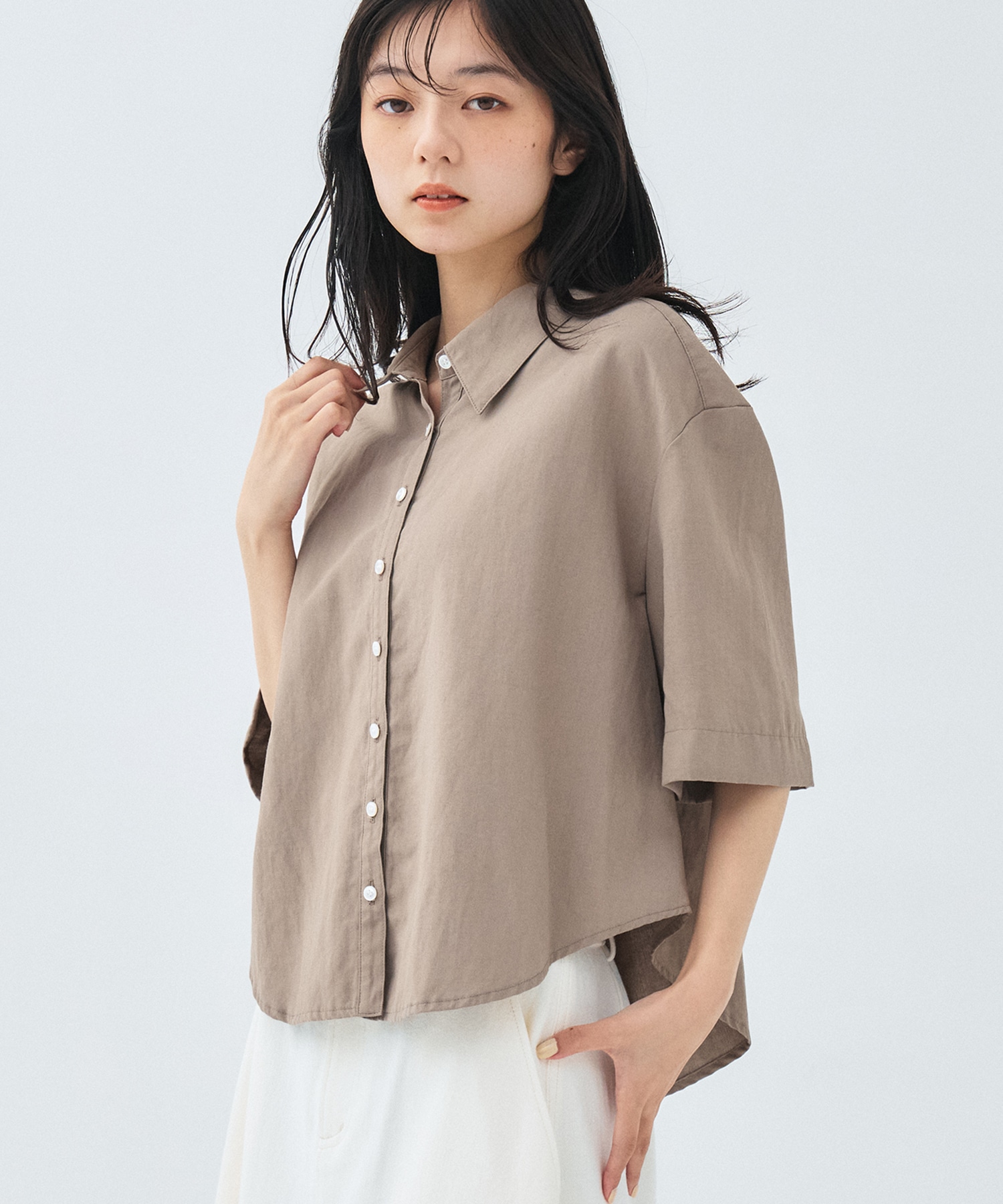 リネンレーヨンミドルスリーブシャツ