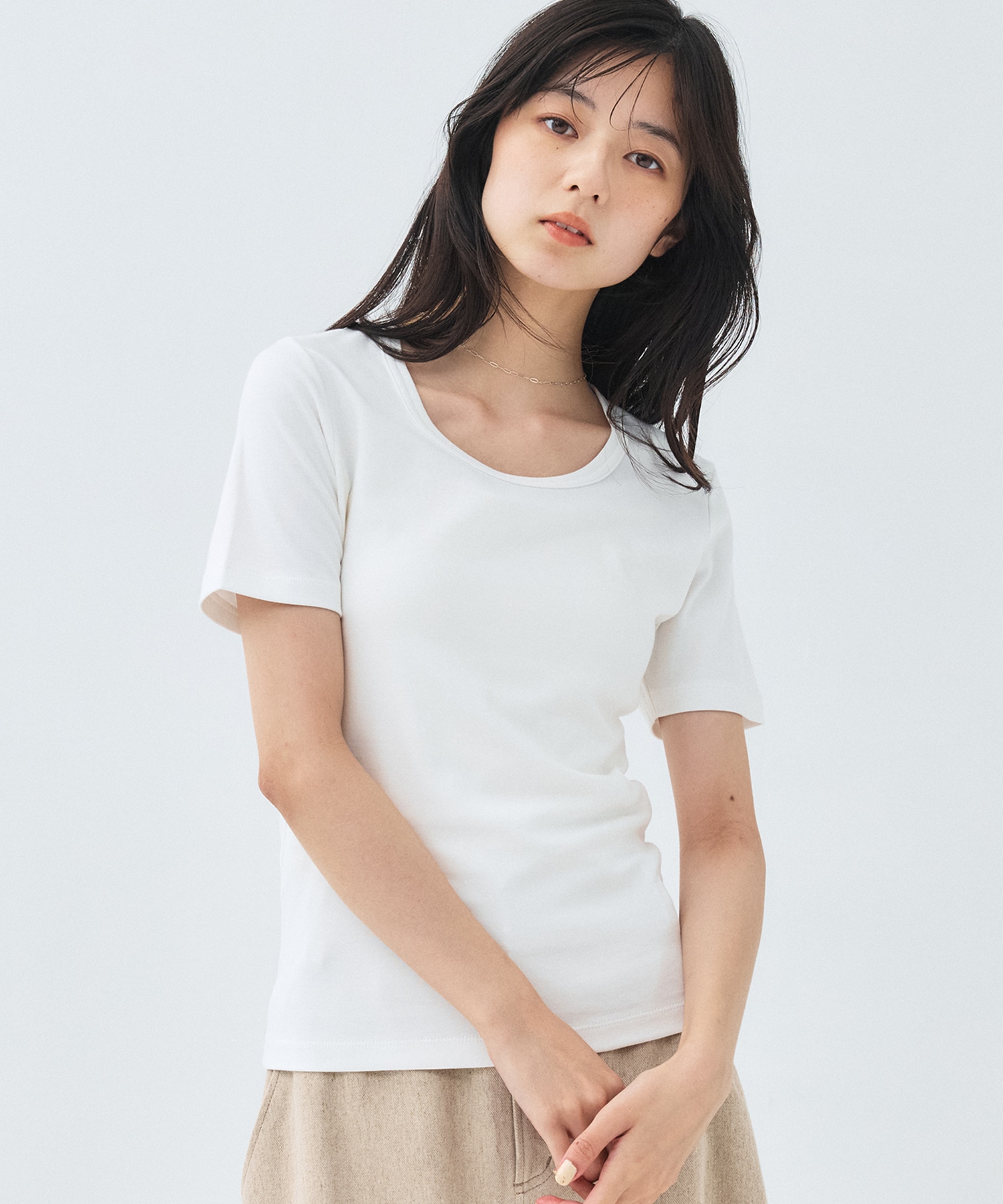極 スクープネックTEE